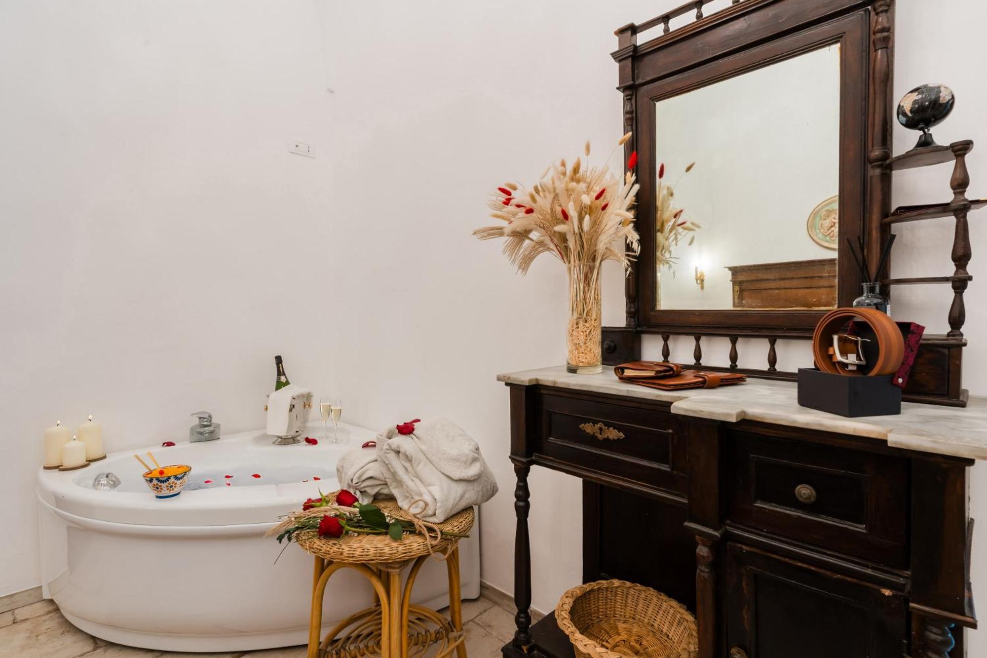 Dimora Tizzi - Boutique Apartment - By Just Houses Srl Alessano Exterior photo